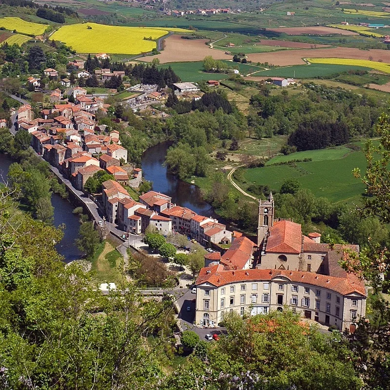 Randonnée GRP Robe de Bure et Cotte de Mailles · Langeac