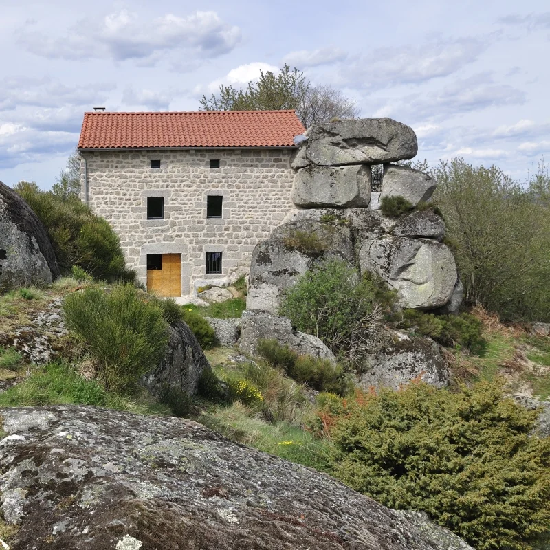 Randonnée PR063 Au fil des ponts · Venteuges