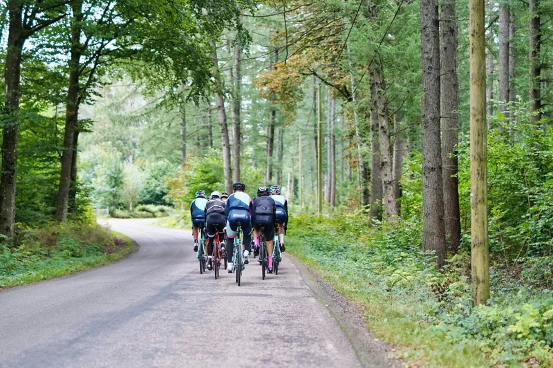 Vélo de route 43 - Sur un plateau · Pont-Salomon