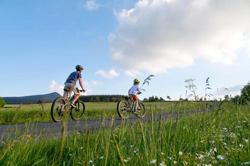 Vélo de route 14 - Sur les flancs du Devés · Le Vernet