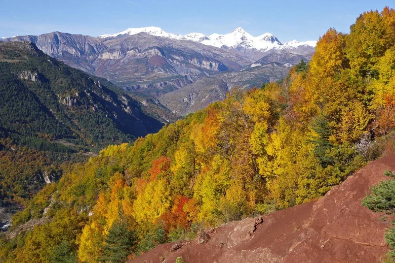 Randonnée La randonnée des couleurs - Boucle du Cians et de Daluis · Péone
