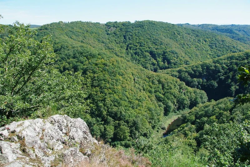 Randonnée Le site de Lestrange · Lapleau