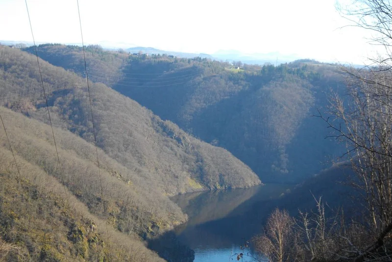 Randonnée Le sentier des Gorges · Sérandon