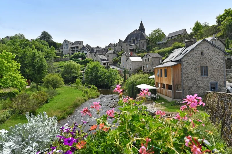 Randonnée GRP® Petit Tour de la Montagne Limousine · Ambrugeat