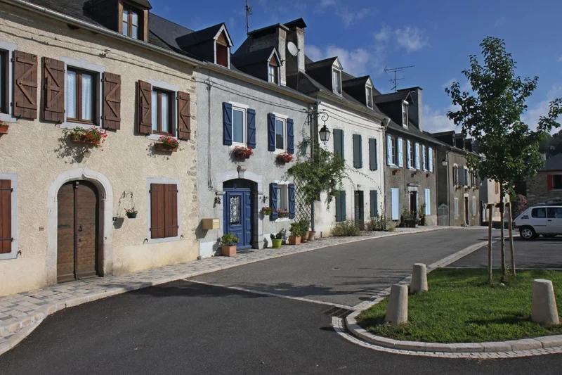 Randonnée Le circuit patrimoine de la bastide de Rébénacq · Rébénacq