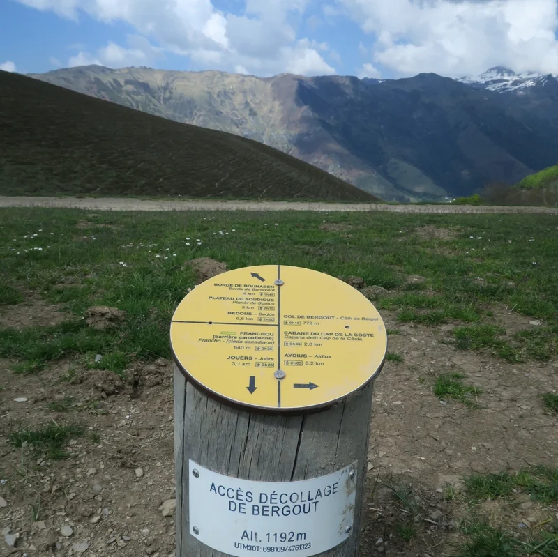 Randonnée N°23 Col de Bergout par les Ichantes · Aydius