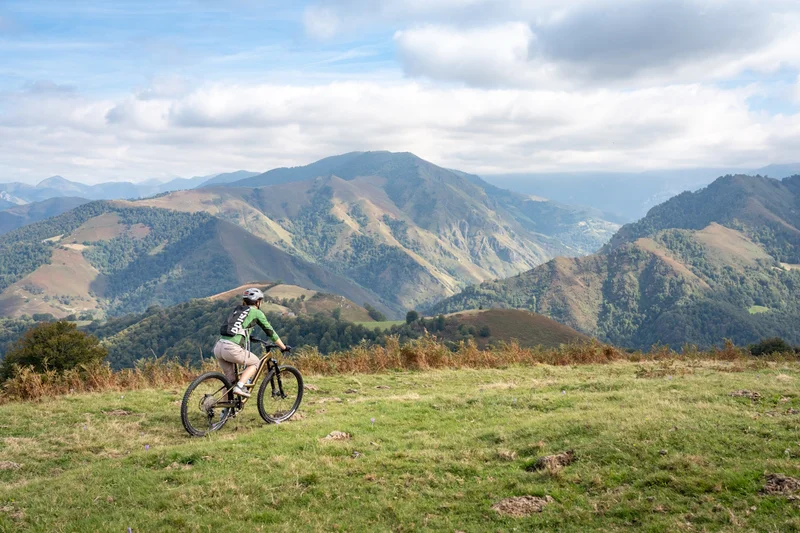 VTT 16 - Zalhagaña Bezkoï · Menditte