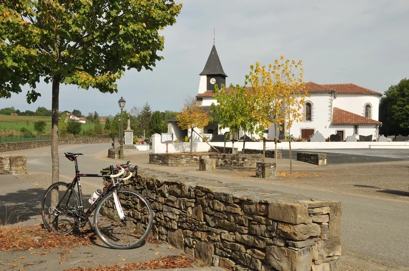 Vélo de route Le col d'Osquich depuis Pagolle · Menditte