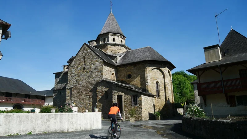 Vélo de route Route N°25 - De la vallée de Josbaig à Barcus · Geüs-d'Oloron