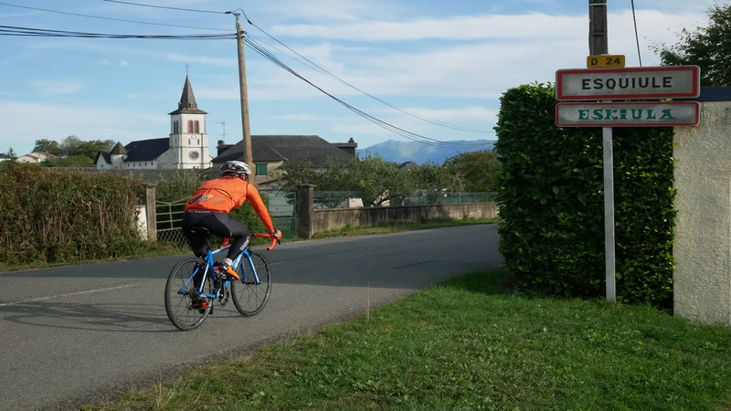 Vélo de route Route N°9 - La Madeleine (col de Sustary) · Oloron-Sainte-Marie