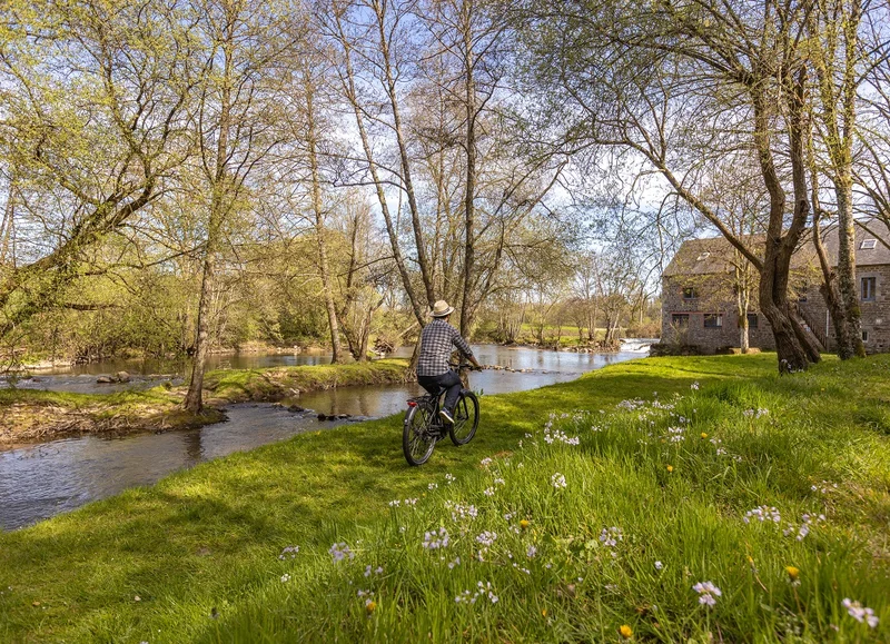 Vélo de route L'Etre de nos moulins à vélo · Saint-Mars-d'Égrenne