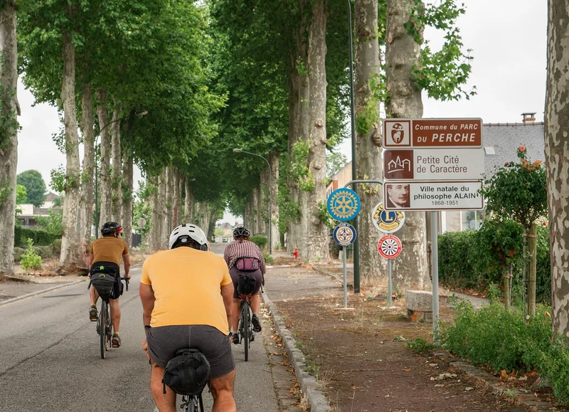 Vélo de route Le Perche à vélo · Sablons sur Huisne