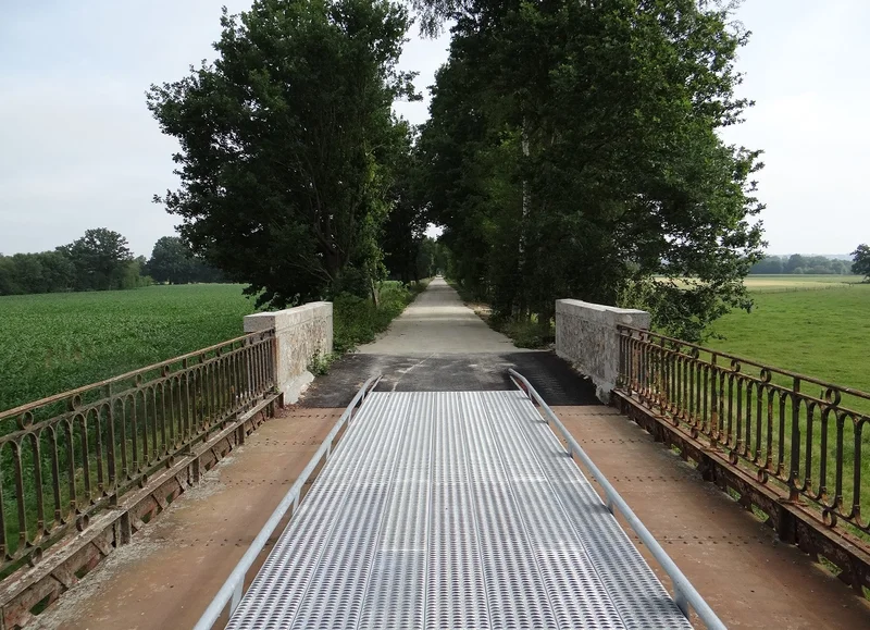 Vélo de route Voie verte : Domfront en Poiraie - Céaucé · Domfront
