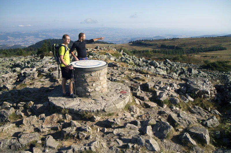 Randonnée À la découverte des Crêts -  Depuis Crêt de l'Œillon · Véranne