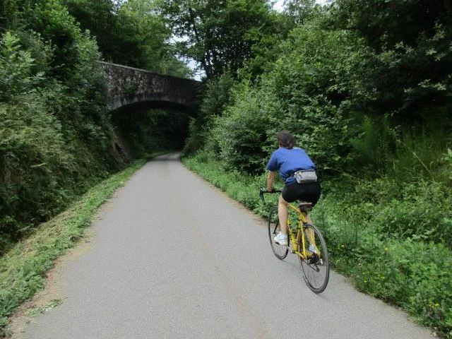 Vélo de route La vallée de la Déome par la Via Fluvia · Burdignes
