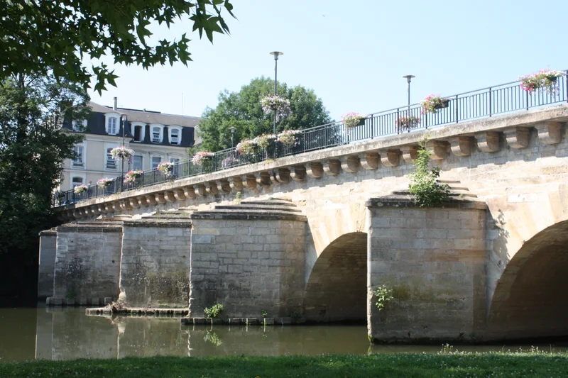 Randonnée De Meulan à Mantes · Hardricourt
