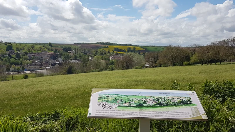 Randonnée Sentier du patrimoine de Chaussy · Chaussy