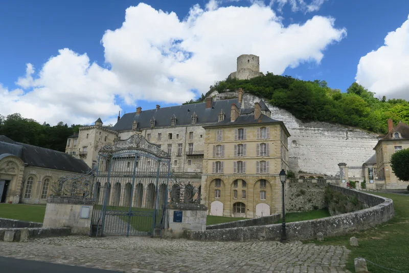 Randonnée V14 - La Roche-Guyon · Amenucourt