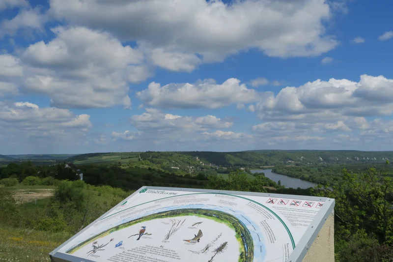 Randonnée De Mantes à Bonnières-sur-Seine par le GRP la Seine Impressioniste (0) · Bennecourt