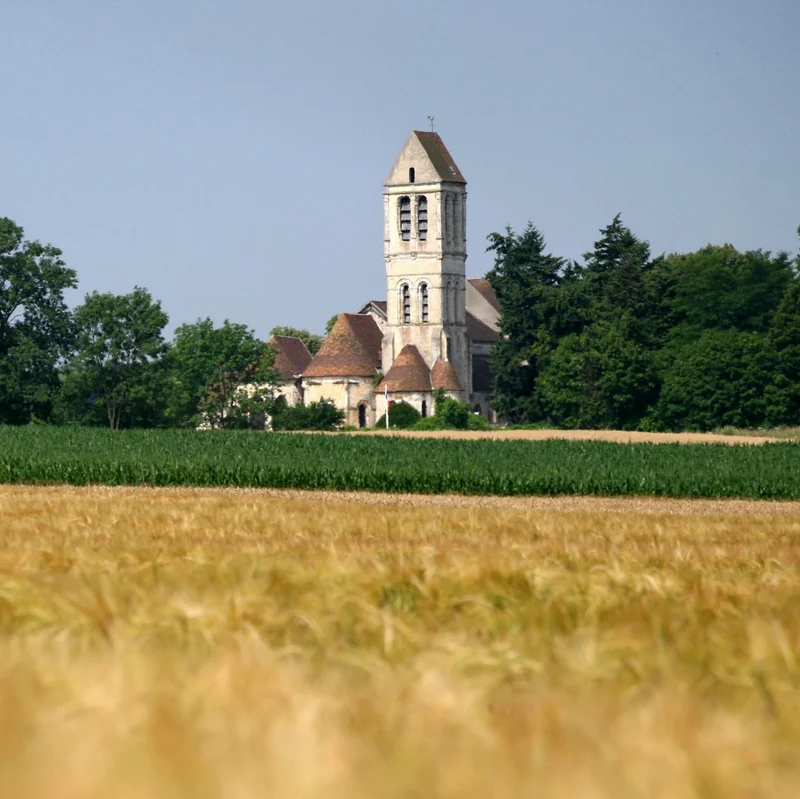 Vélo de route V4, De petites routes en chemins, découvrons une abbaye, des lavoirs, des villages,… · Luzarches