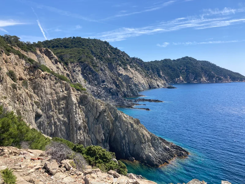 Randonnée Port-Cros - Circuit des crêtes · Hyères
