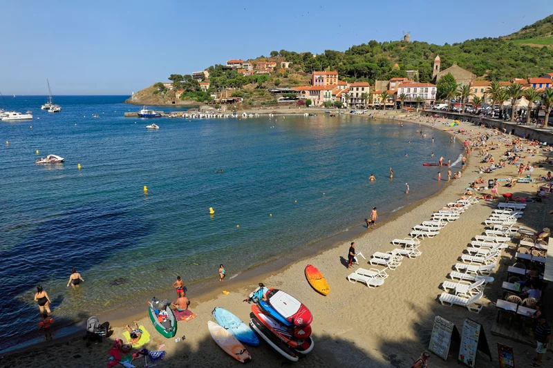 Randonnée Des contreforts de la Côte Vermeille au sentier littoral · Collioure