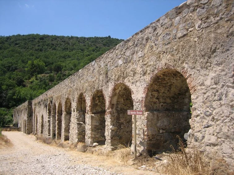 VTT Aqueduc et Dolmens · Ansignan