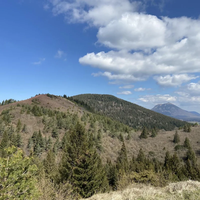 Randonnée Puy de Lassolas en aller-retour · Fontfreyde