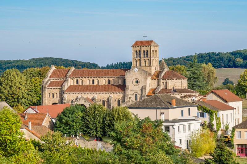 Randonnée Le puy du Roc - PR n°23 · Châtel-Montagne