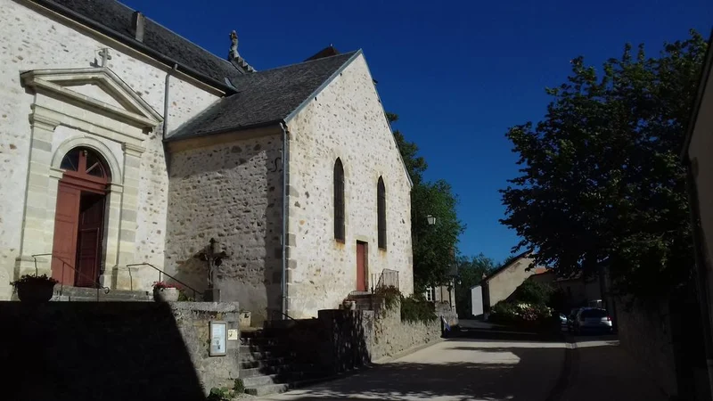 Randonnée Busset, au départ du château - PR n°38 · Busset