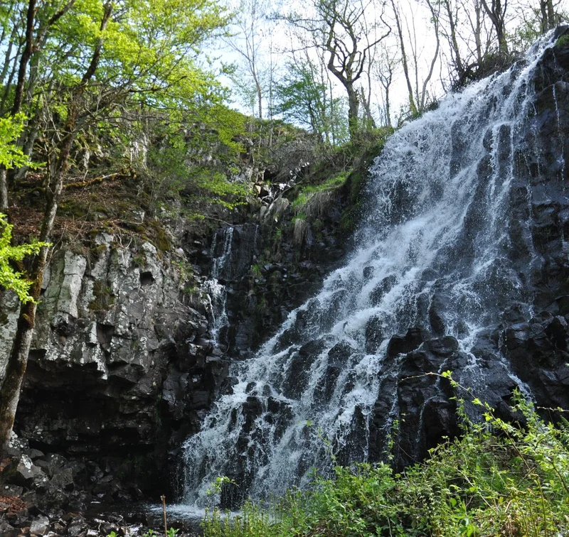 Randonnée Cascade des Essarts · Chastreix