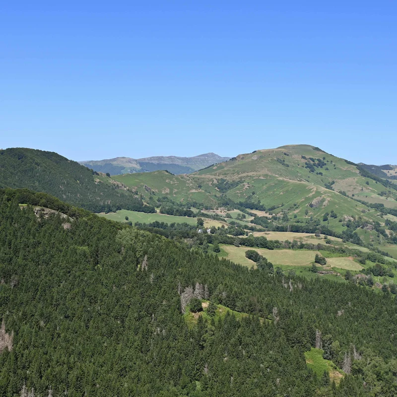 Randonnée Ronde des Salilhes · Thiézac