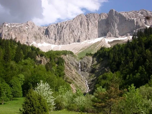 Randonnée Cascade de Mougious · Lus-la-Croix-Haute