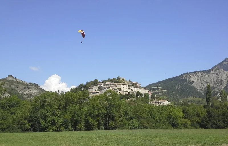 Randonnée Plateau de Serre Chauvière · Aurel
