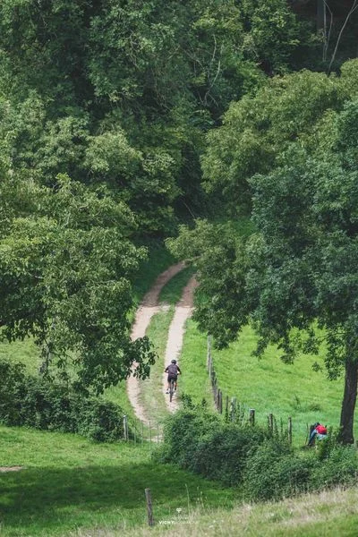 VTT N°90 - Autour de Châtel-Montagne - Espace VTT-FFC Vichy Montagne · Châtel-Montagne