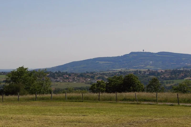 VTT Circuit VTT 58 - Le Mont Plomb · Lentilly
