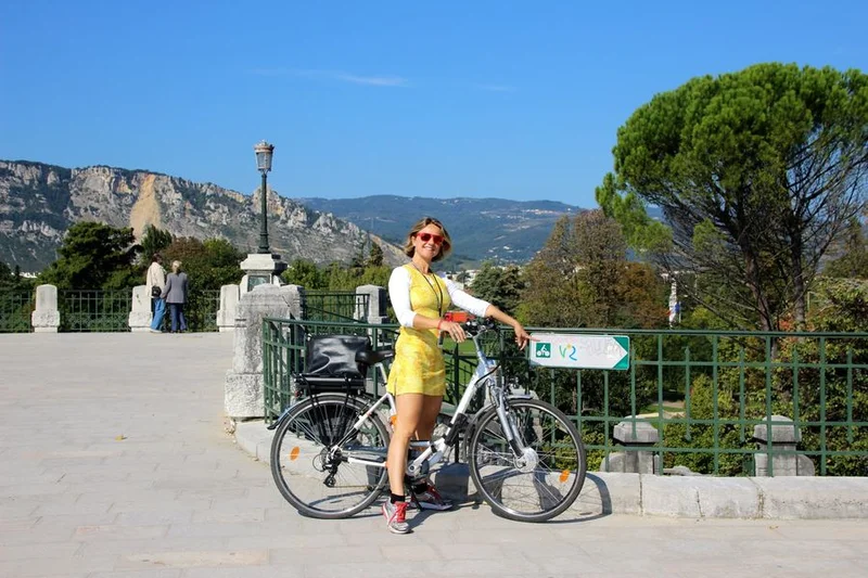 Vélo de route ViaRhôna à vélo - Étape 14 - Valence / La Voulte-sur-Rhône > Le Pouzin · Valence