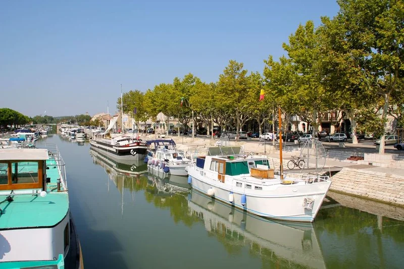 Vélo de route ViaRhôna à vélo - Étape 20 - Beaucaire > St-Gilles · Beaucaire