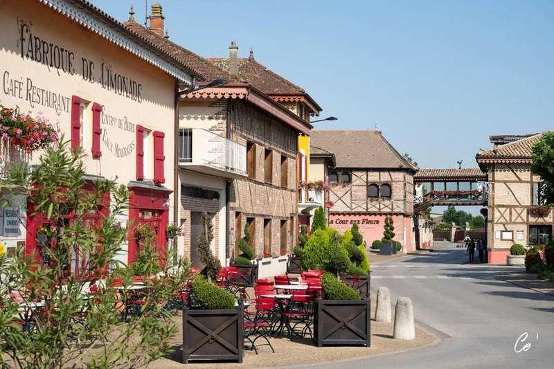 Vélo de route Itinérance L'Ain à Vélo - Au pays de la volaille de Bresse (1 à 2 jours) · Attignat