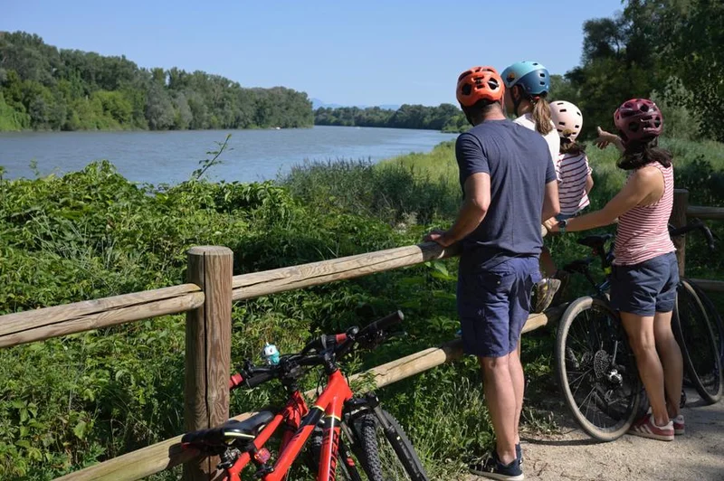 Vélo de route La Voie Bleue · Soyons