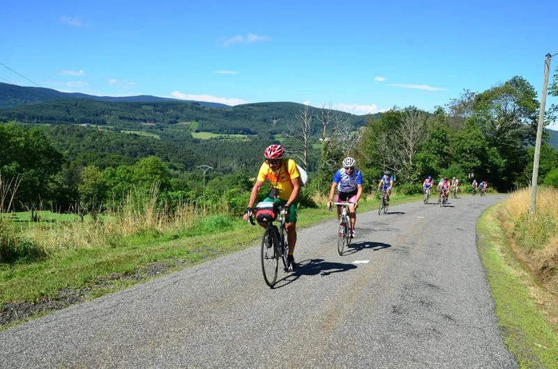 Vélo de route Au coeur de la Montagne bourbonnaise · Le Mayet-de-Montagne
