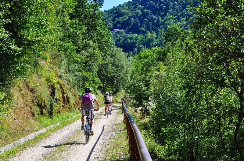 Vélo de route La Dolce Via de La Voulte sur Rhône à Lamastre · La Voulte-sur-Rhône