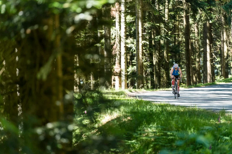 Vélo de route Le Beaujolais Vert - La Forêt de la Pyramide - Boucle 3.2 · Lamure-sur-Azergues
