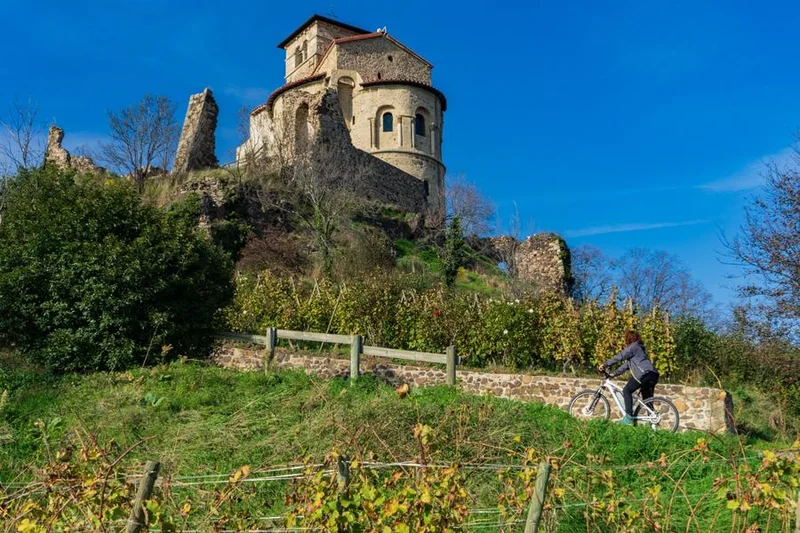 Vélo de route Vignes et prieurés - Boucle  LF 5 · Saint-Romain-le-Puy