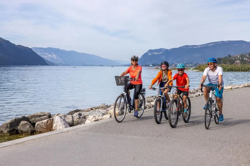 Vélo de route Itinéraire vélo : La Belle Via - Etape 1 - Chanaz ou Aix-les-Bains > Chambéry · Aix-les-Bains