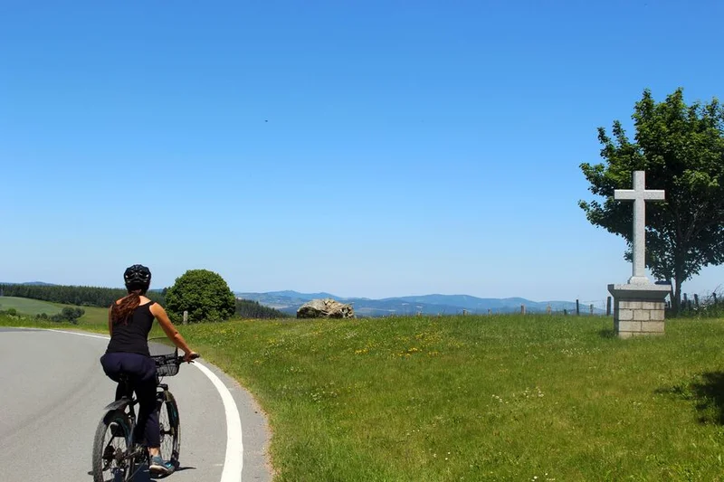 Vélo de route Parcours du col de la Croix Casard à vélo · Néronde