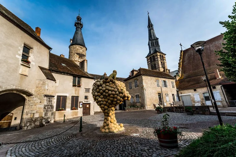 Vélo de route Via Allier à vélo - Étape 05 - Saint-Pourçain-sur-Sioule > Vichy · Saint-Pourçain-sur-Sioule