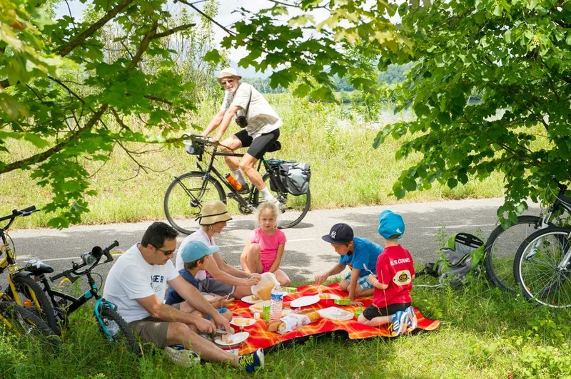Vélo de route ViaRhôna à vélo - Étape 06 - Belley > Groslée · Belley