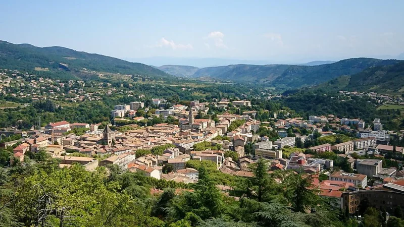 Vélo de route Au cœur de l'Ardèche à vélo · Privas