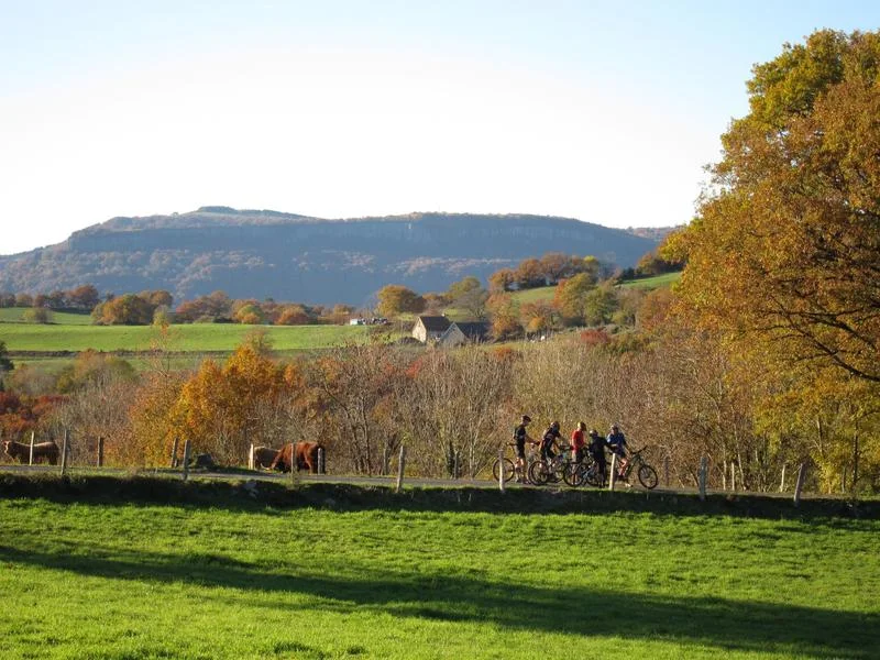 VTT VTT 2 : Par Monts et par Champs (fermé temporairement) · Champs-sur-Tarentaine-Marchal